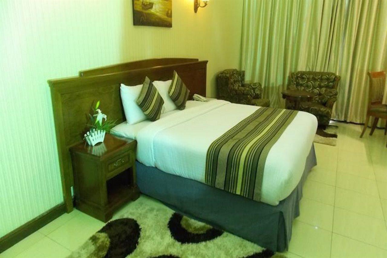 Moon Valley - Bur Dubai, Burjuman Апарт-готель 3*
