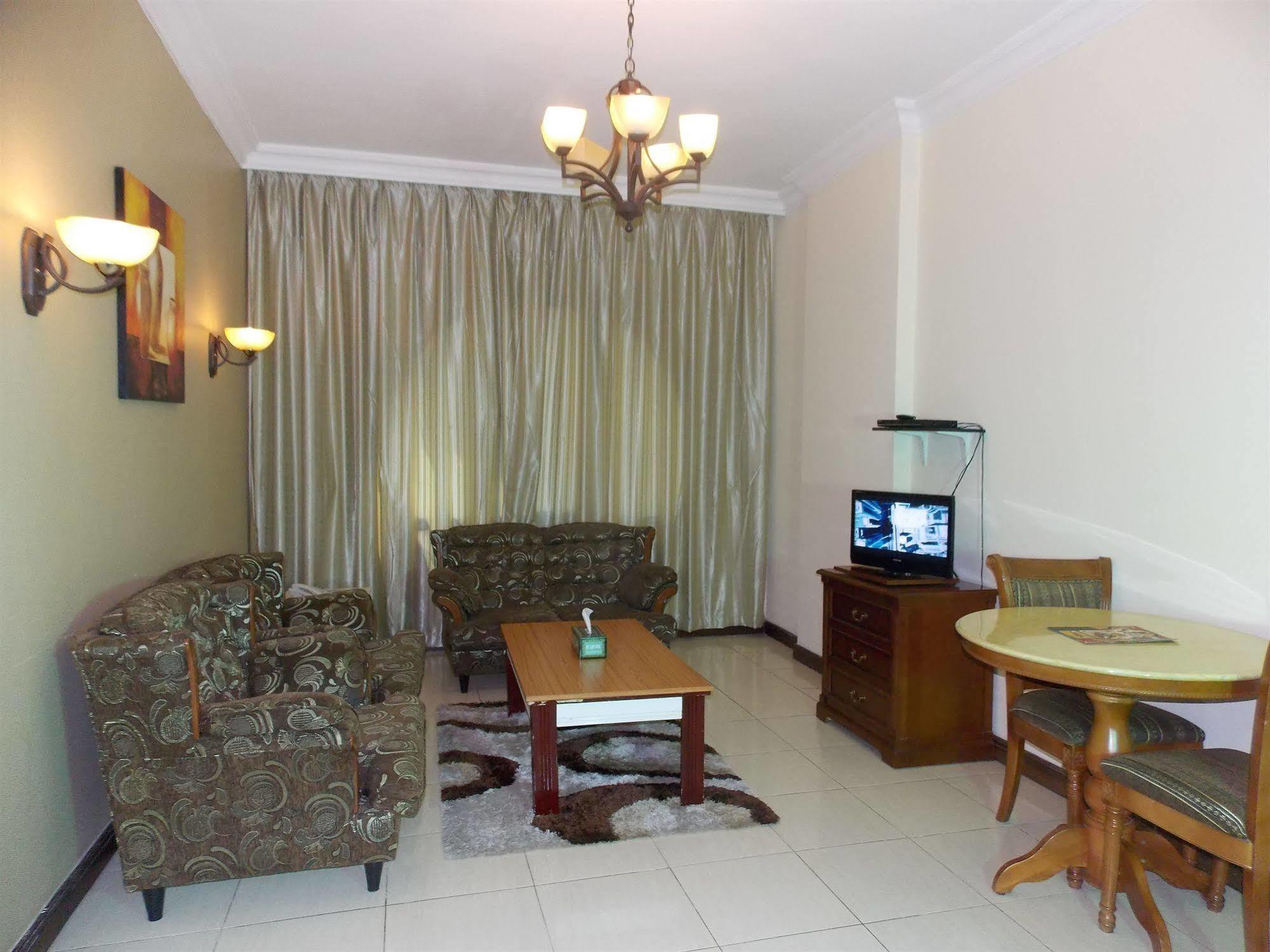 Moon Valley - Bur Dubai, Burjuman Appart hôtel 3*